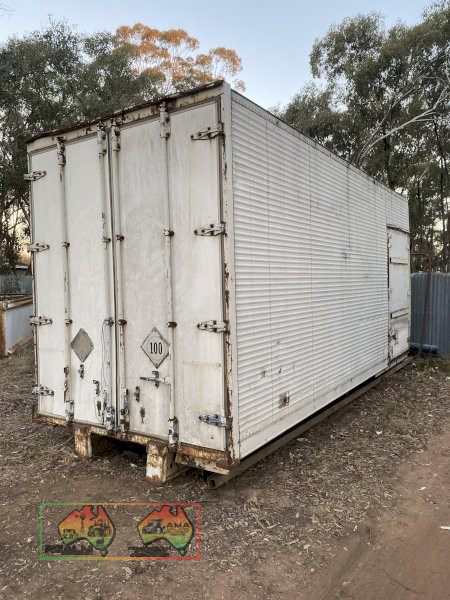 Van body - photo 2