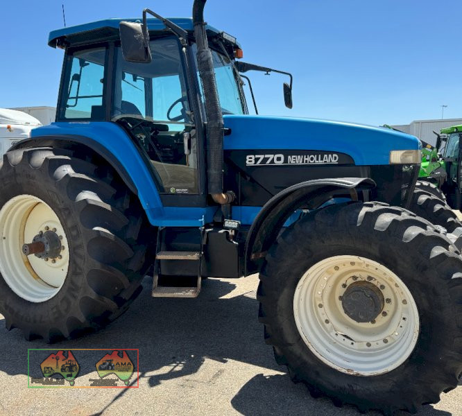 New Holland 8770 tractor - photo 3