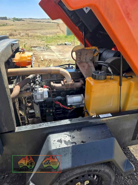 Ingersoll rand doosan 145cfm Diesel Rotary Screw Compressor - photo 2