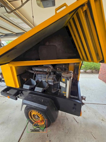 Atlas copco XAS96 185Cfm Diesel Air Compressor - photo 2