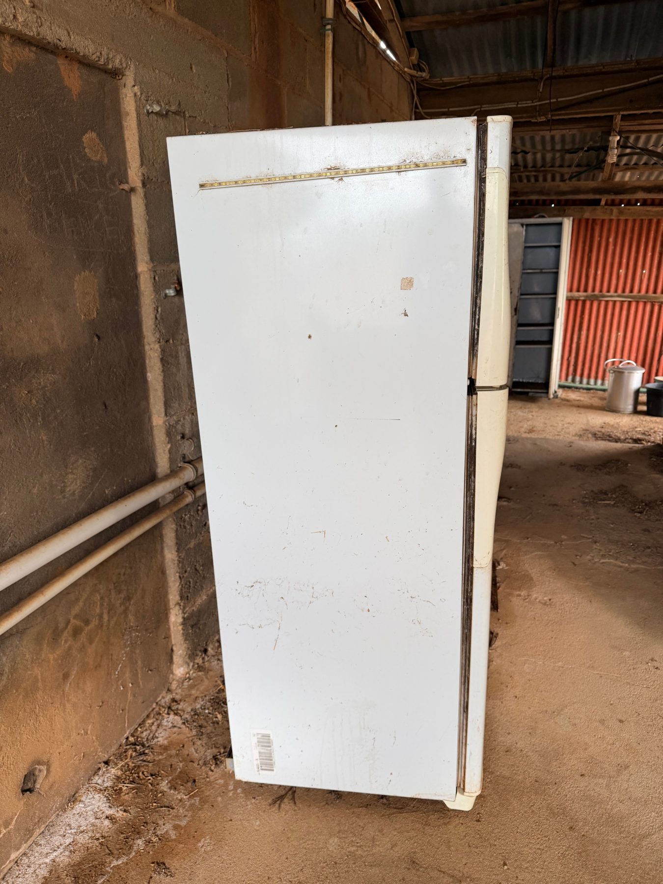 420L Westinghouse fridge/freezer (Working when last used) - photo 4