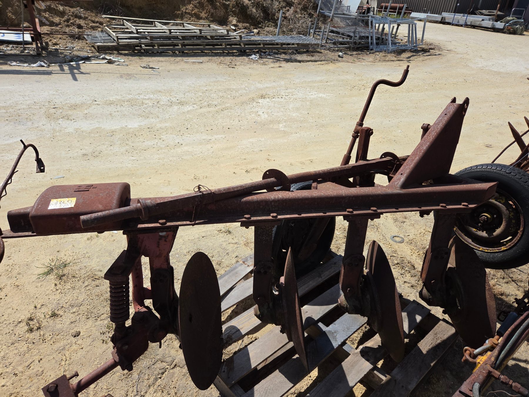 3pl IH 4 Plate One-way Disc Plough - photo 2