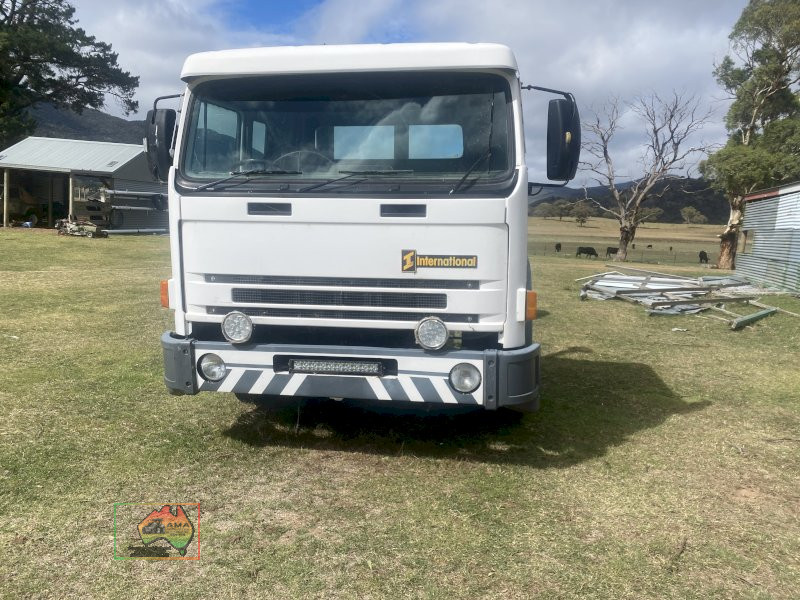 1998 Inter acco cab chassis - photo 2