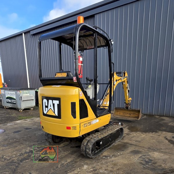 Caterpillar 301.4 Mini Excavator (2018) + Buckets & Optional Trailer - photo 8