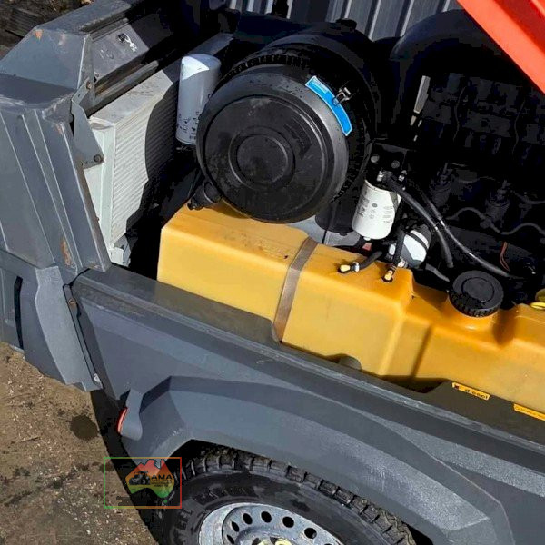 Atlas Copco XAS 185 Aftercooled Diesel Air Compressor + Blowgun & 20m ¾″ Hose - photo 6