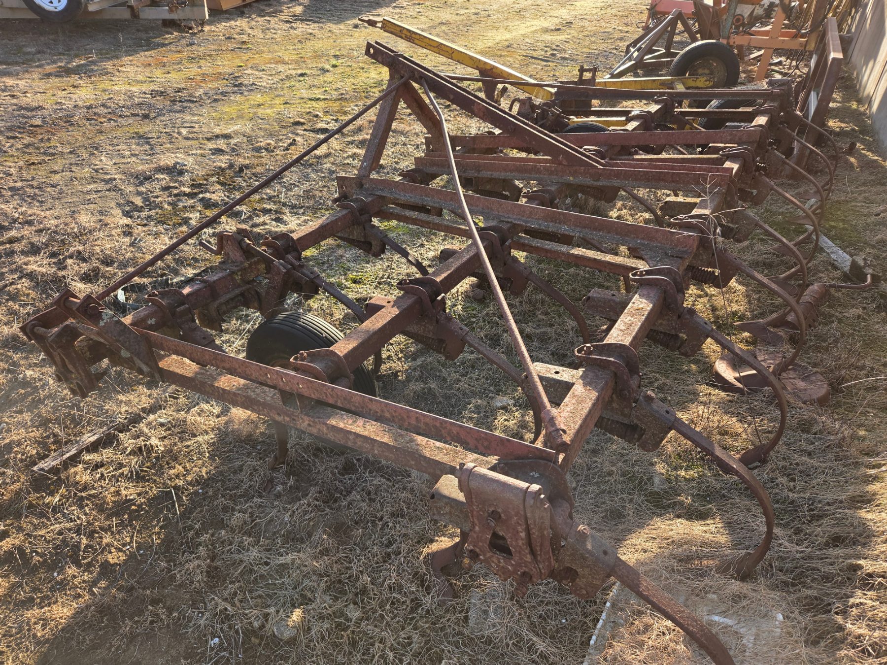 25 Tyne IH 3pl Cultivator - photo 4