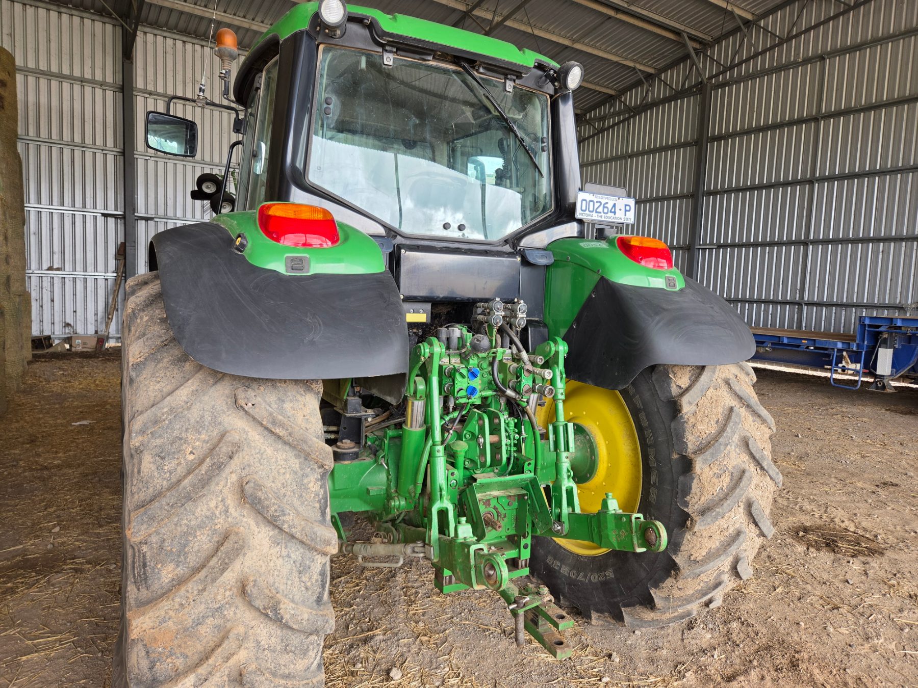 2011 John Deere 6630 FWA Tractor - photo 4