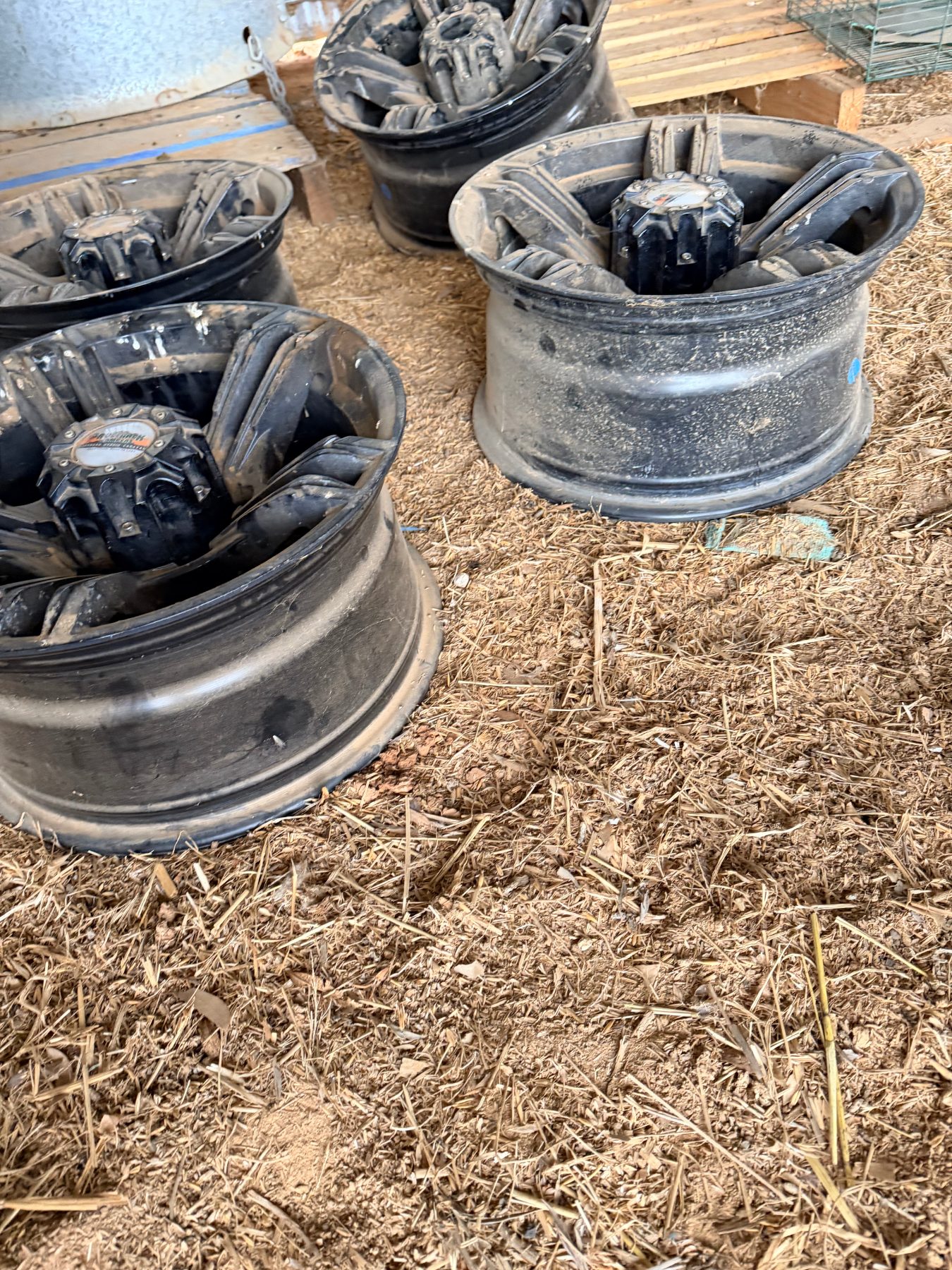 4 x Austrack campers offroad hybrid caravan rims - photo 3