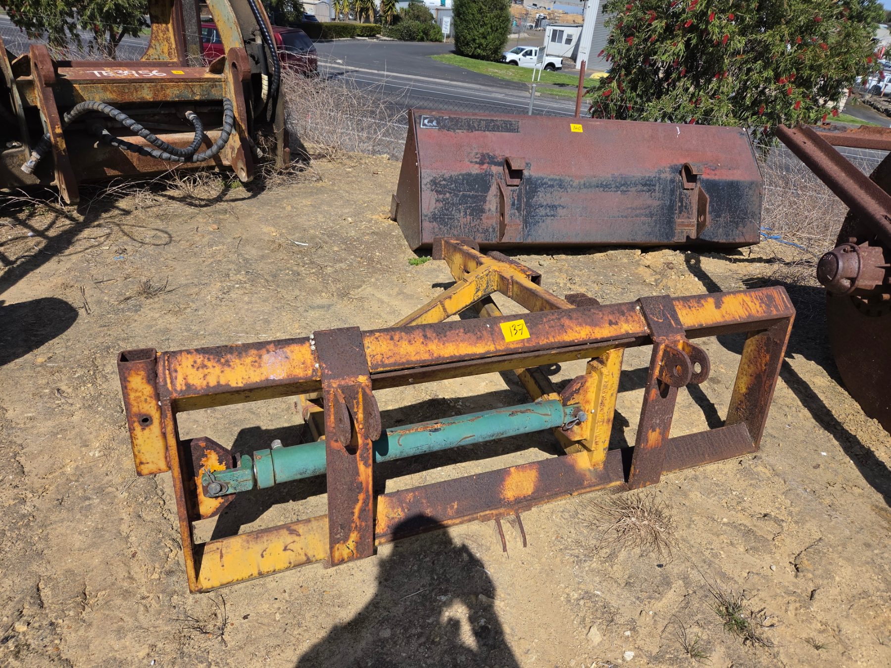 Munro Hyd. Side-shift Frame - photo 1