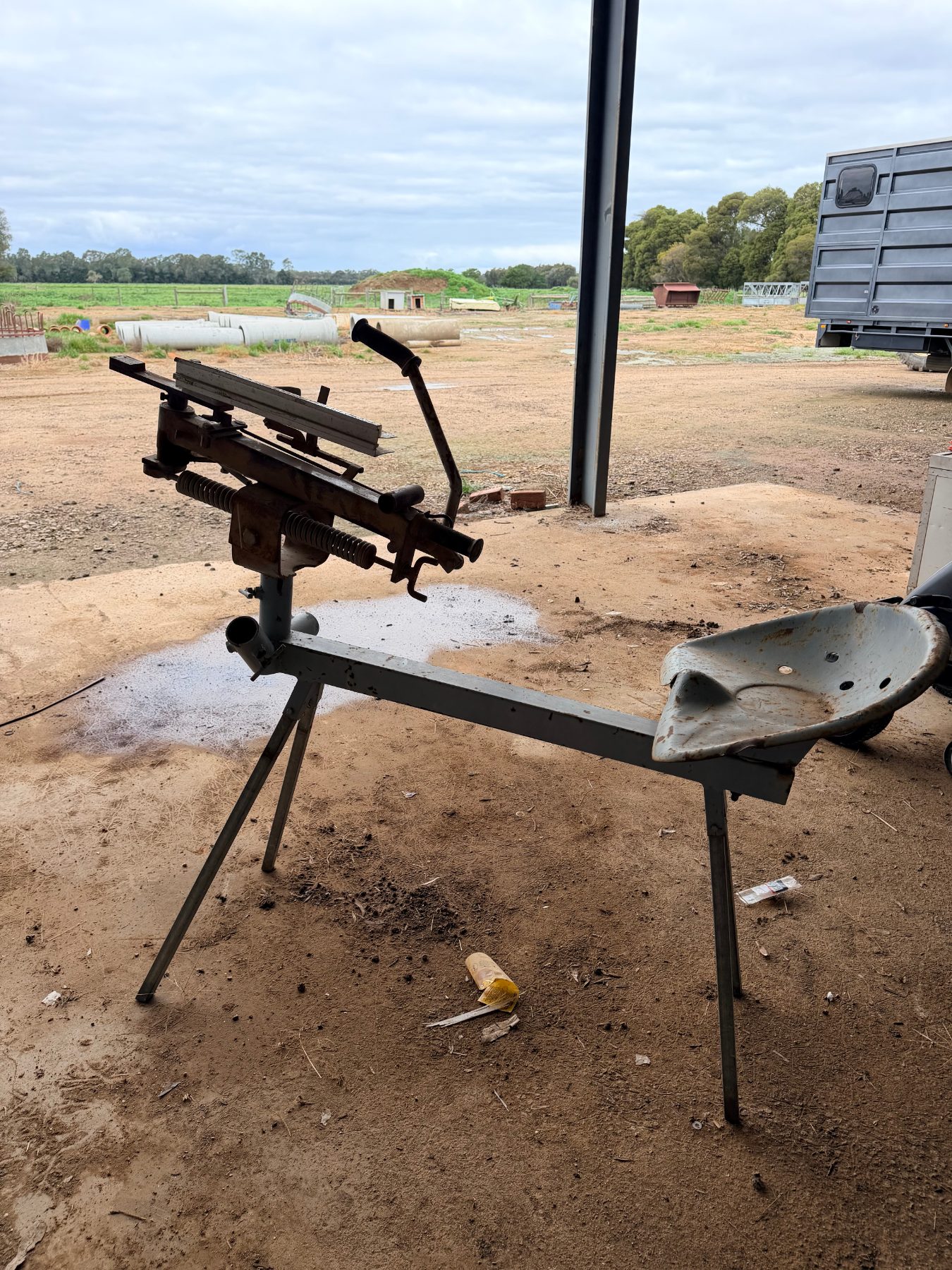 Clay target launcher - photo 1