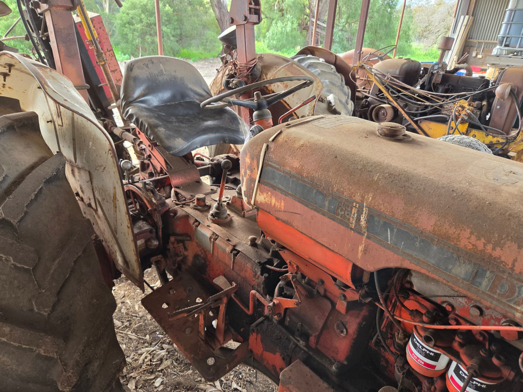 Case David Brown 885 Tractor - photo 4