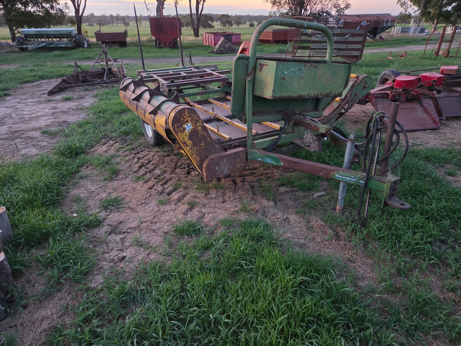 Used - Econo-Feeder Hay Sidewinder Feedout Wagon - photo 6