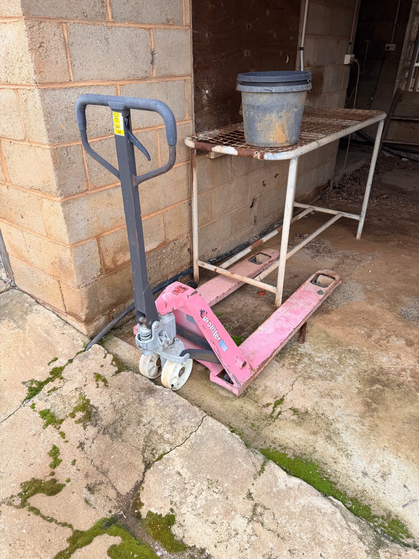 2500kg Eurolifter pellet jack