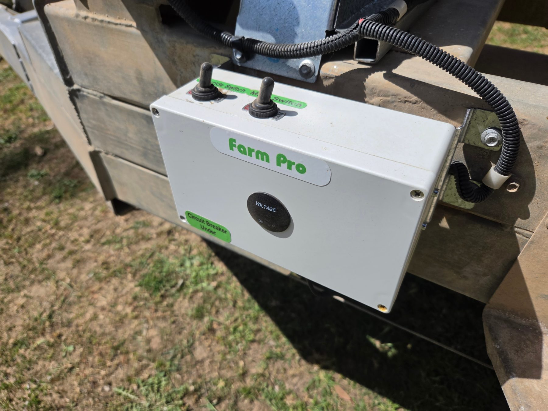Used - 2012 Farm Pro 4.4 Twin Grouper Trailer - photo 13
