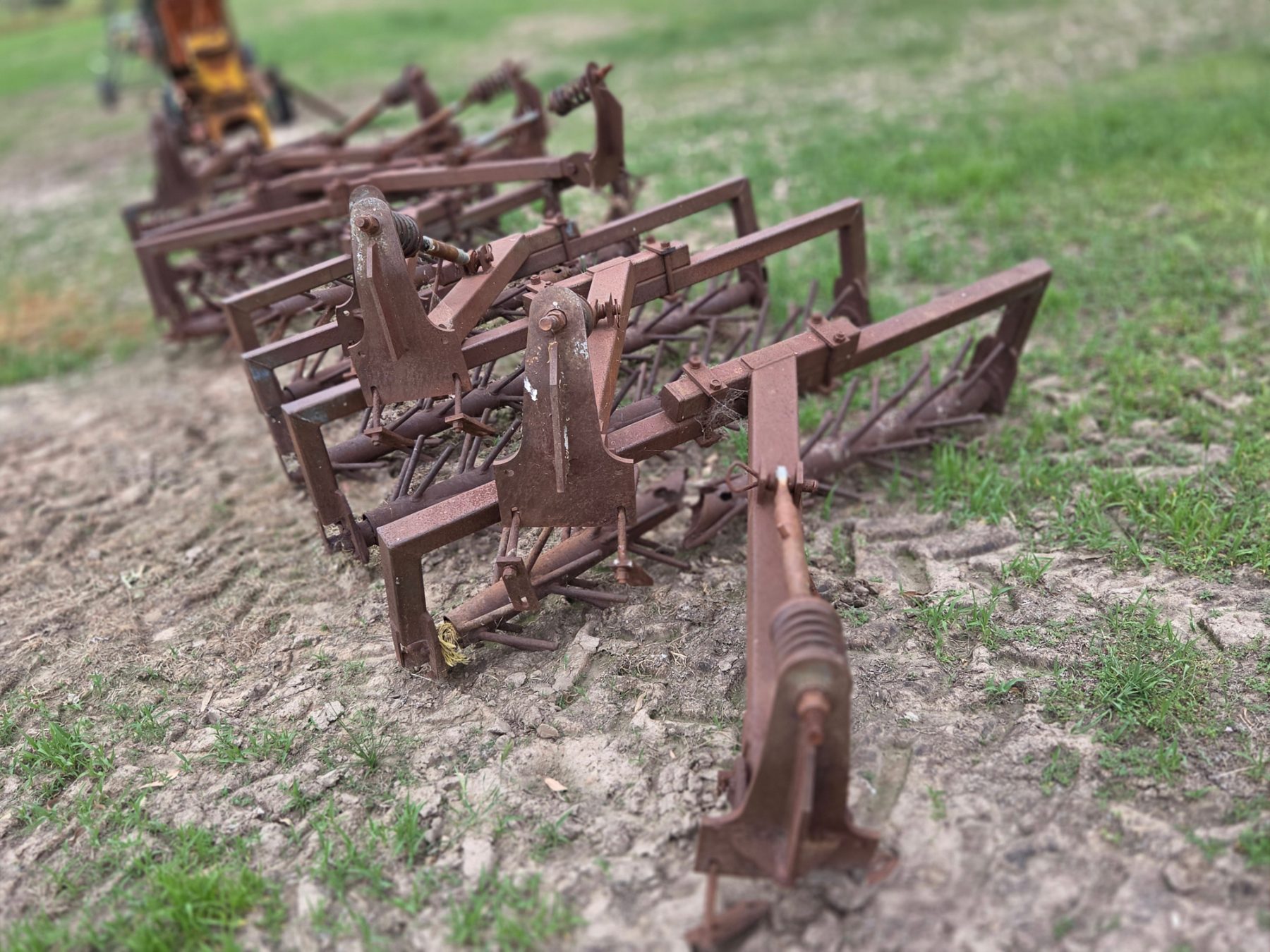 Used - K-Line Rotary Spike Harrows - photo 4