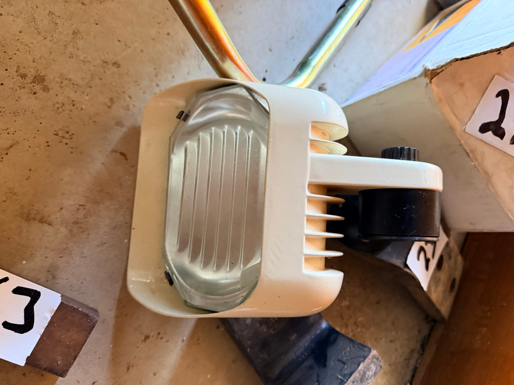 Flood light
