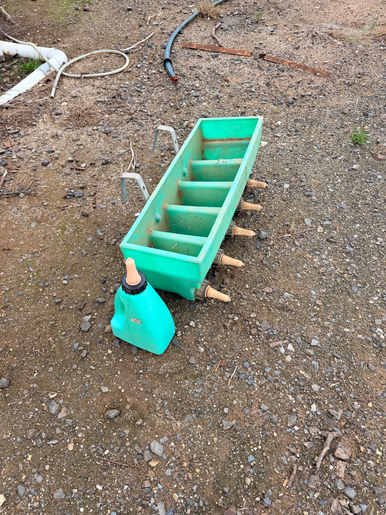 Milkbar calf feeders - photo 2