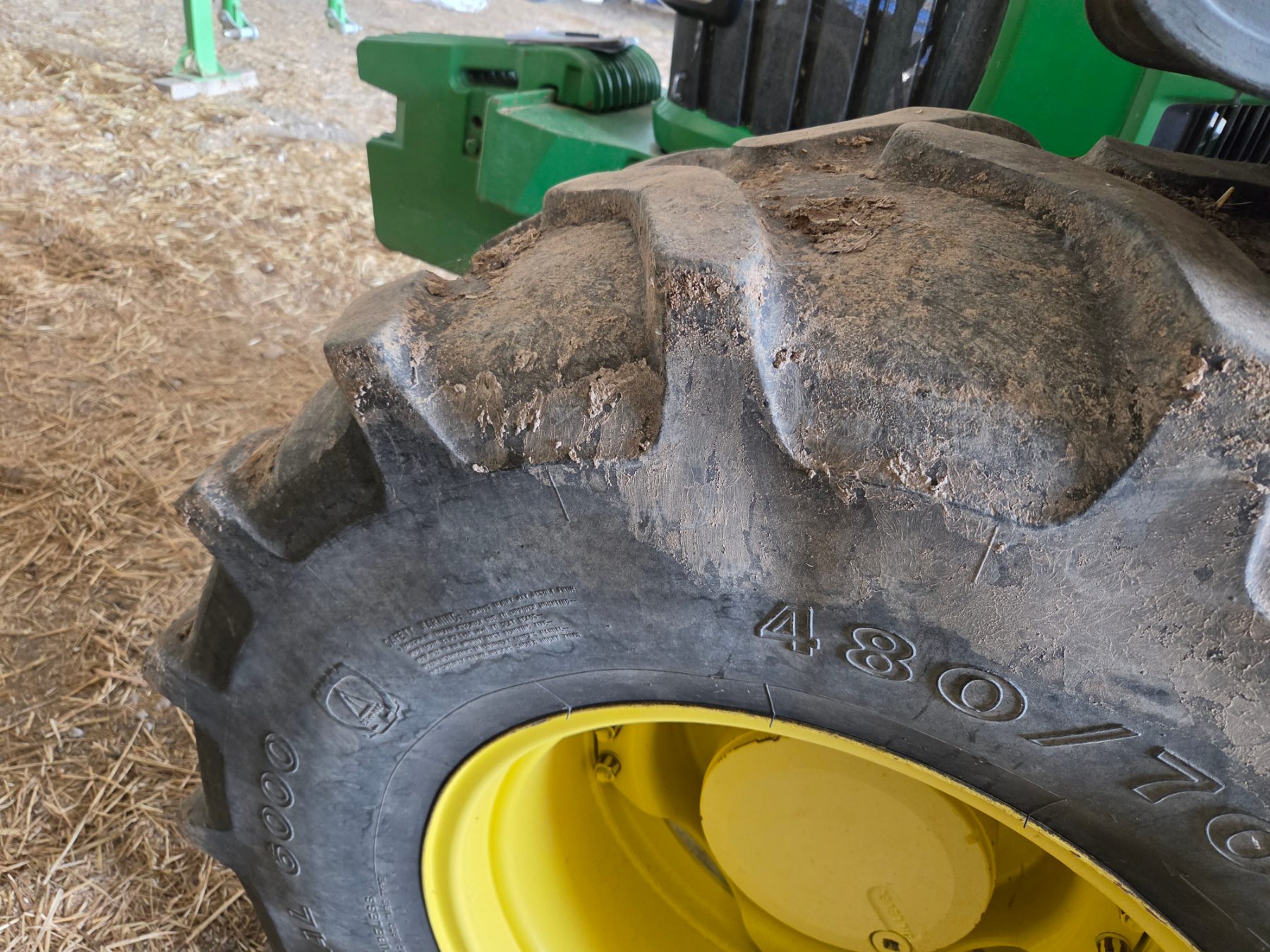 2011 John Deere 6630 FWA Tractor - photo 12