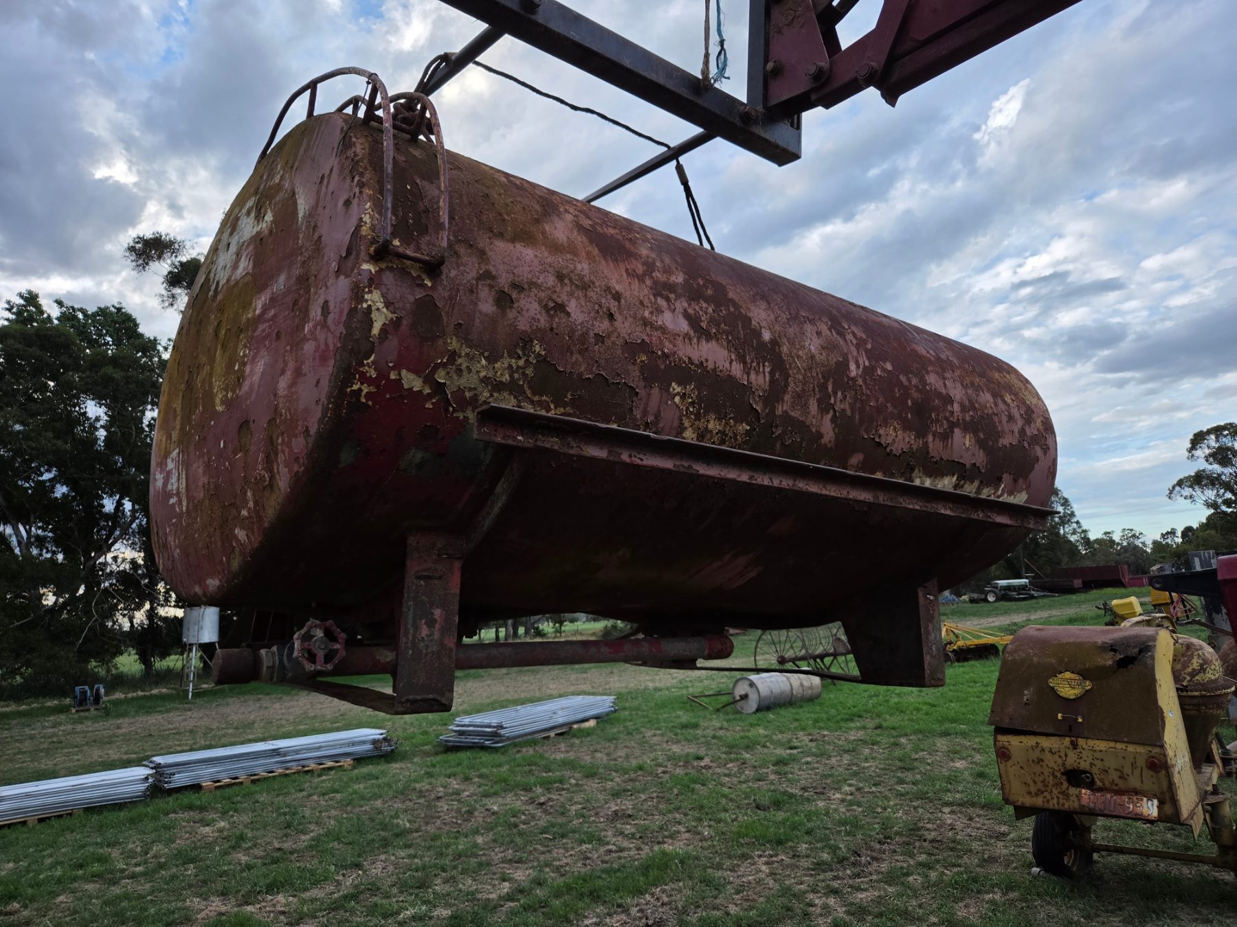 Used - 2 Compartment Fuel Tank - photo 5