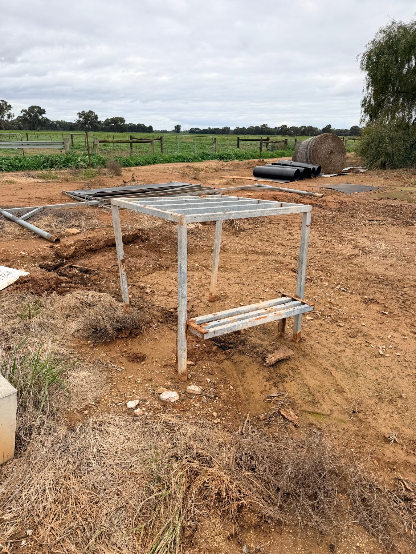 Hot water unit stand - photo 3
