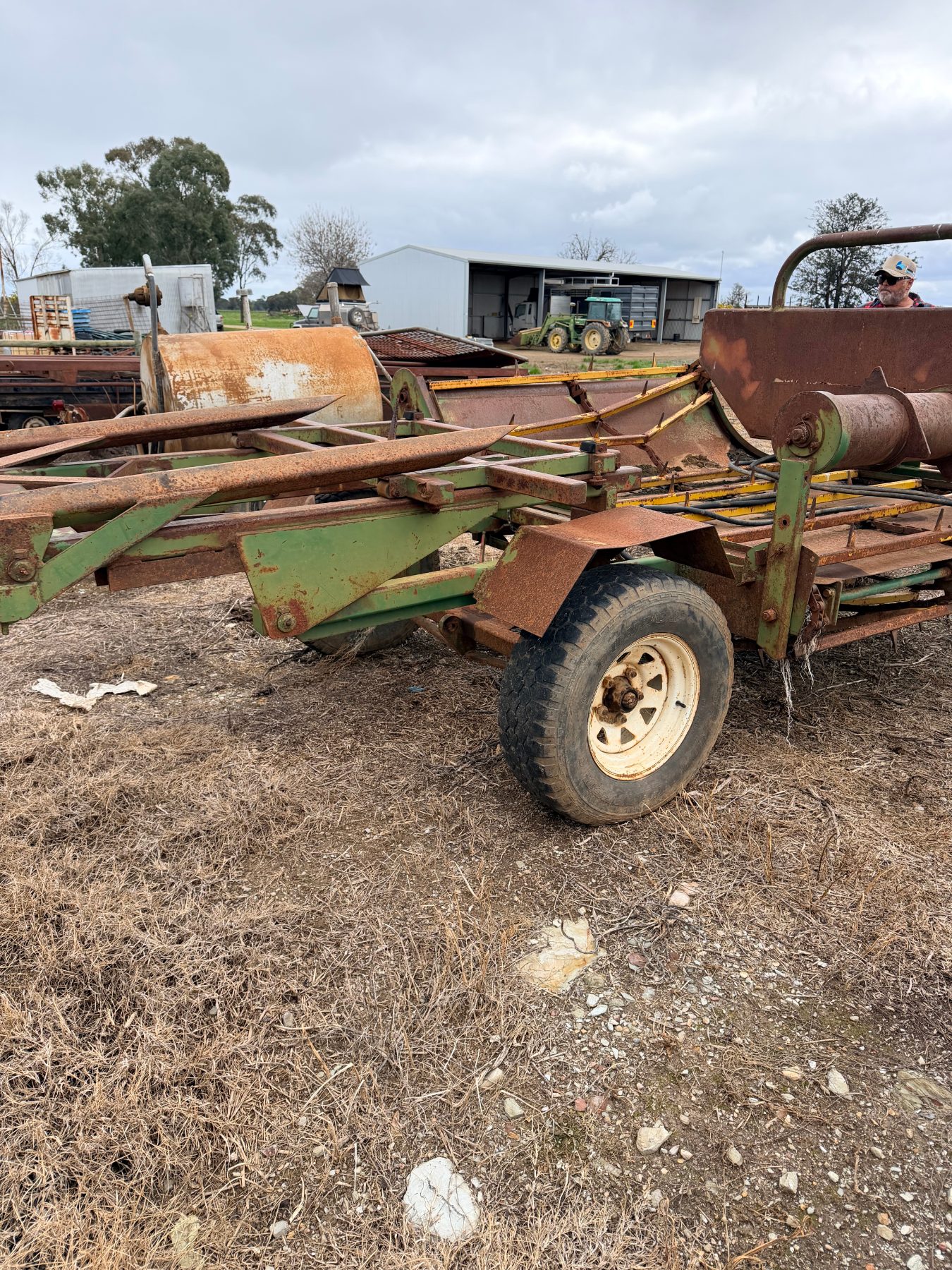 Bale buggy feed out wagon - photo 4
