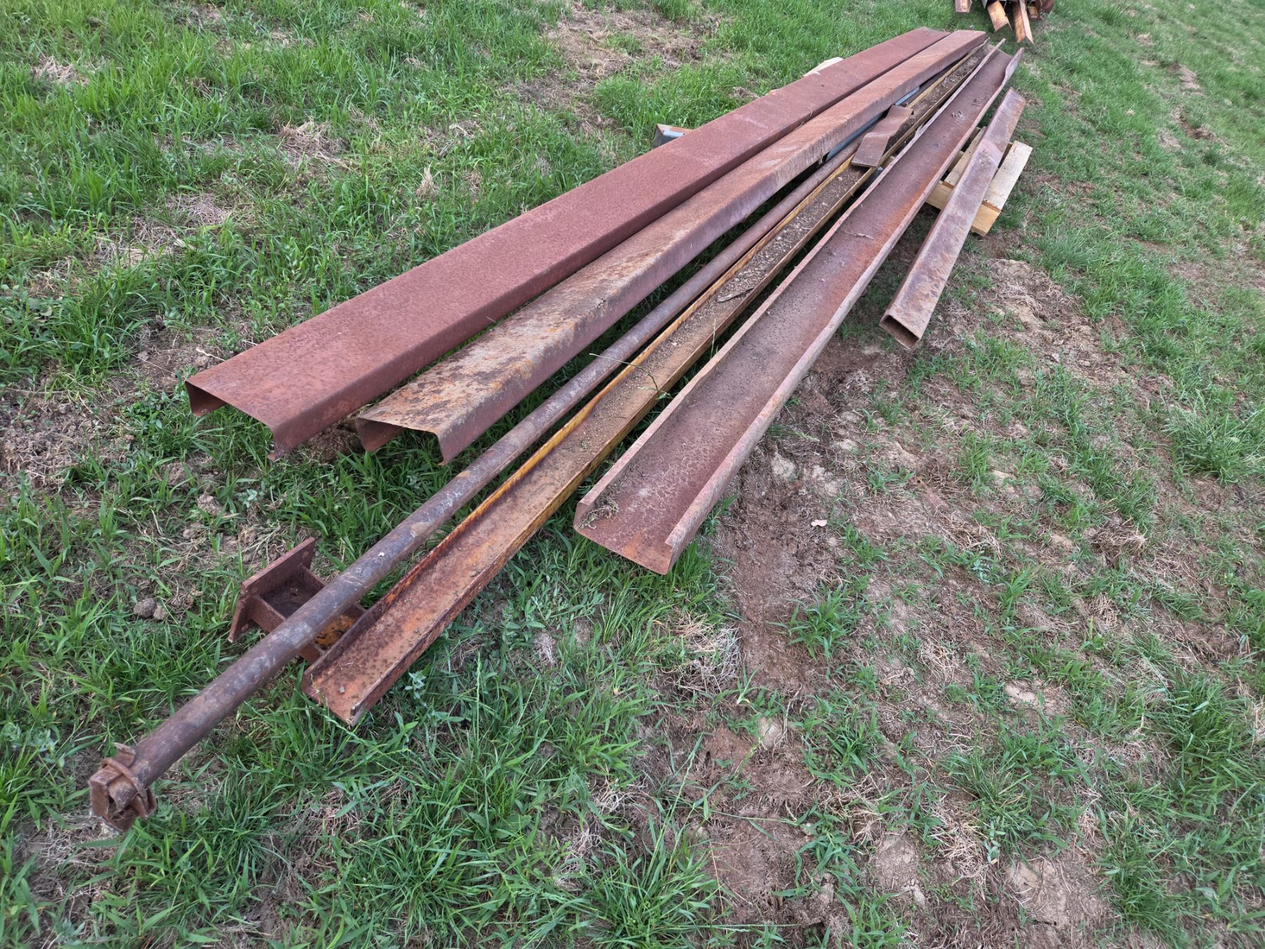 Used - 150mm C-Section Purlins & Sundry Steel - photo 1