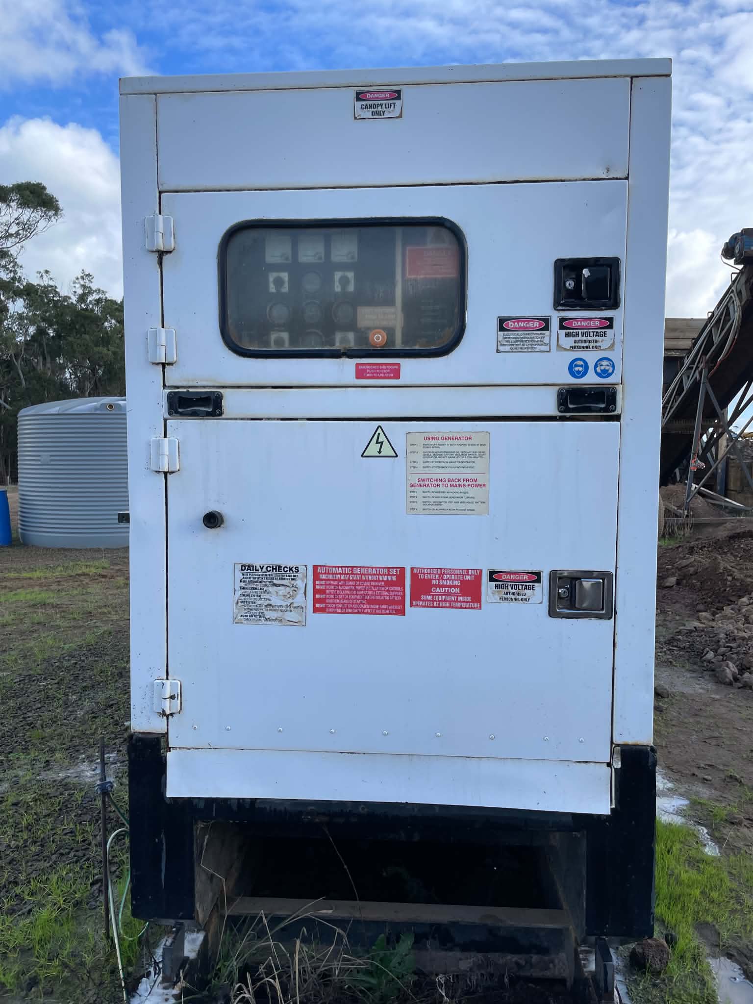 Used - GENERATOR 165 KVA -FG Wilson - photo 5