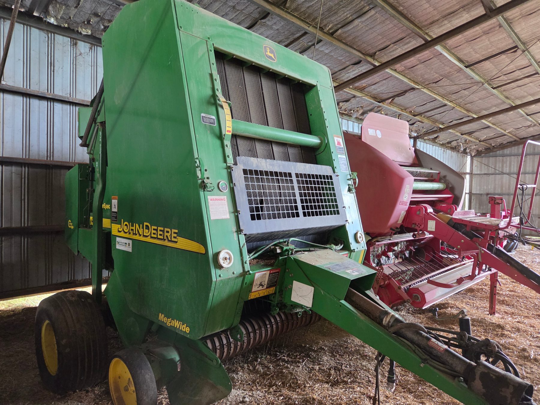John Deere Megawide 467 Round Baler - photo 1