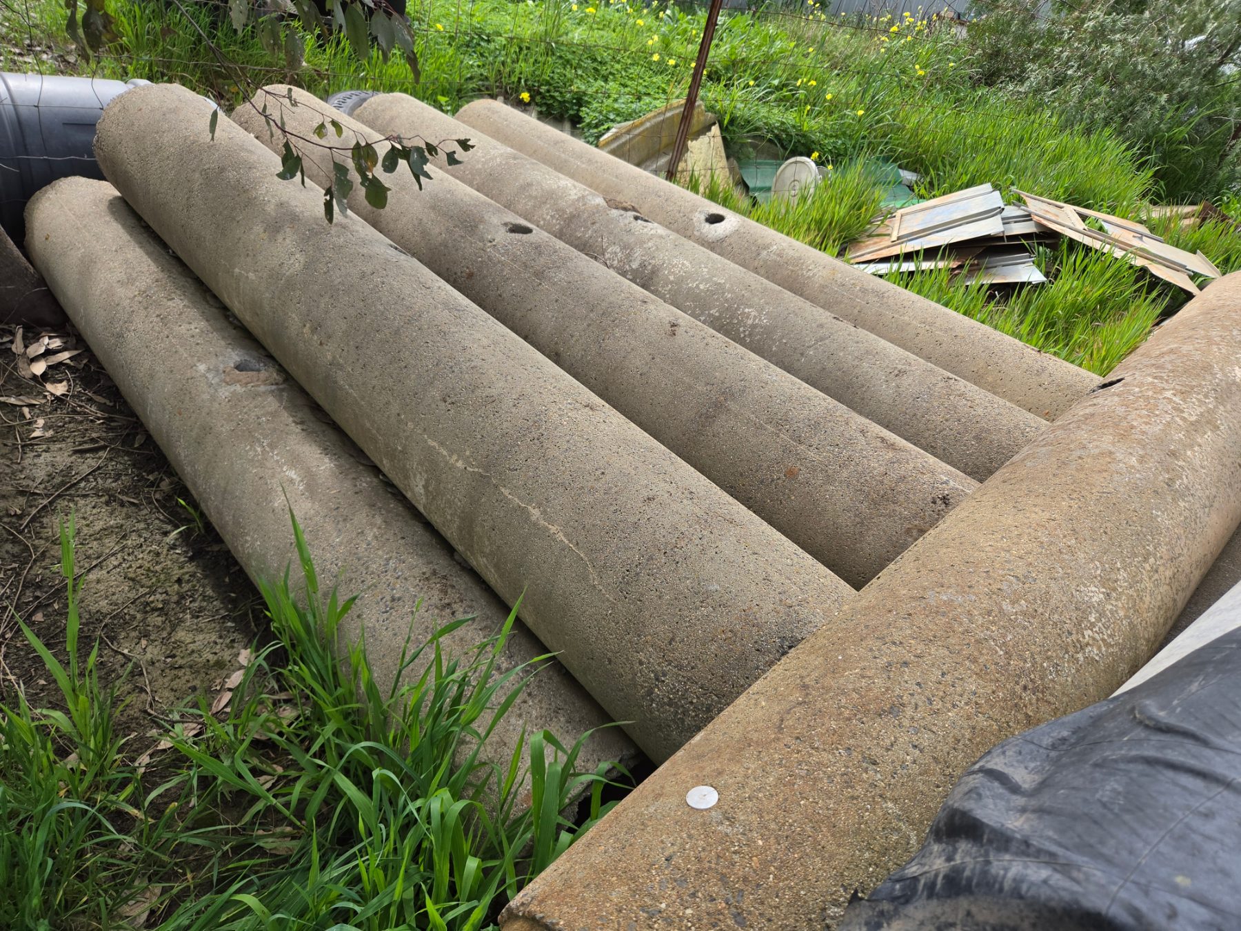 12x Used Concrete Pipes 8ft x 12in - photo 2