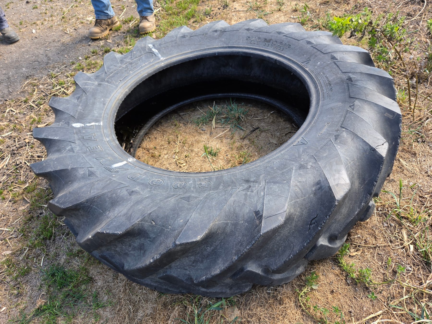 Used - Goodyear 14.9-30 Tractor Tyre - photo 4
