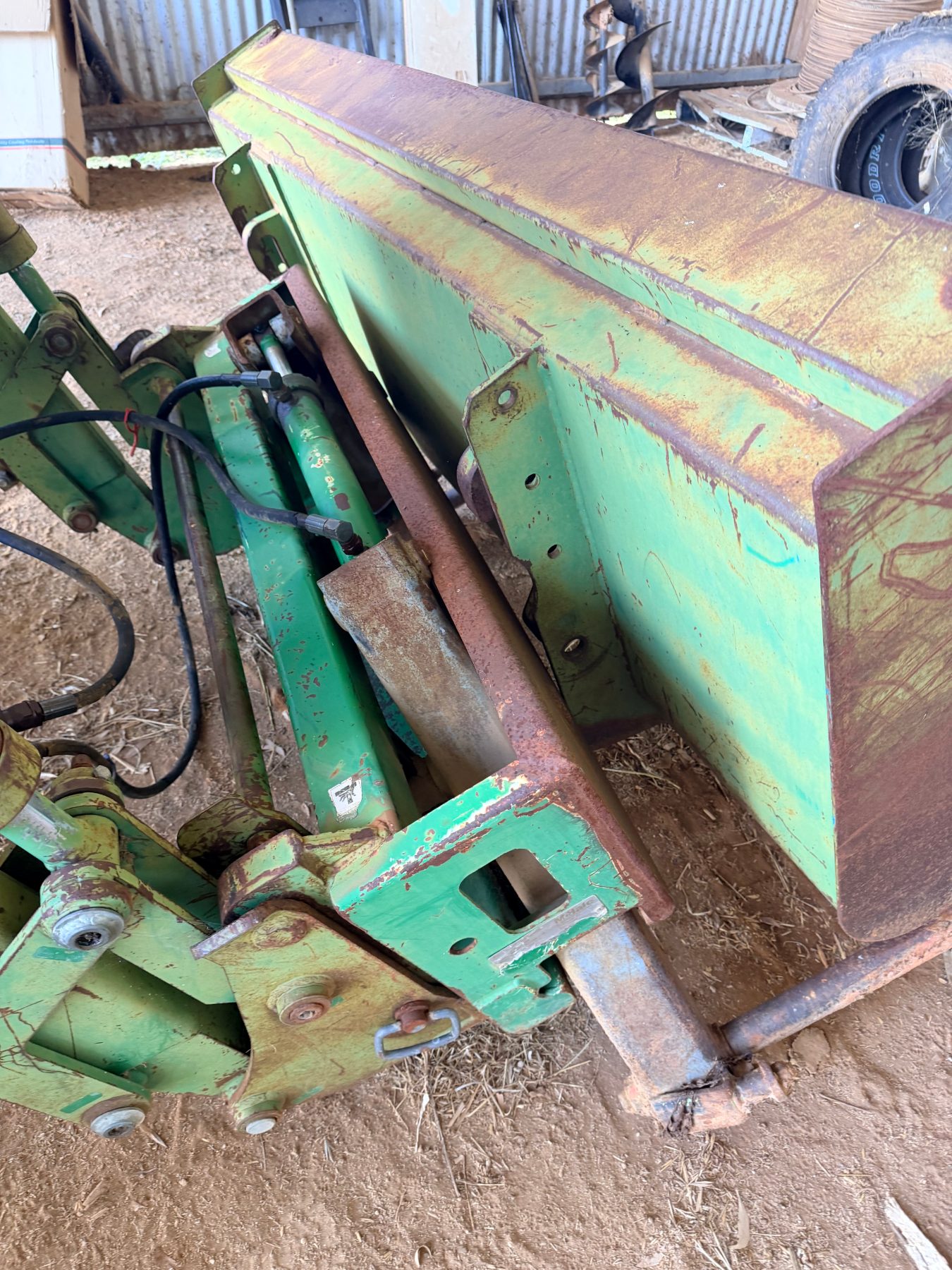 1988 John Deere 2850 Tractor & FEL - photo 6