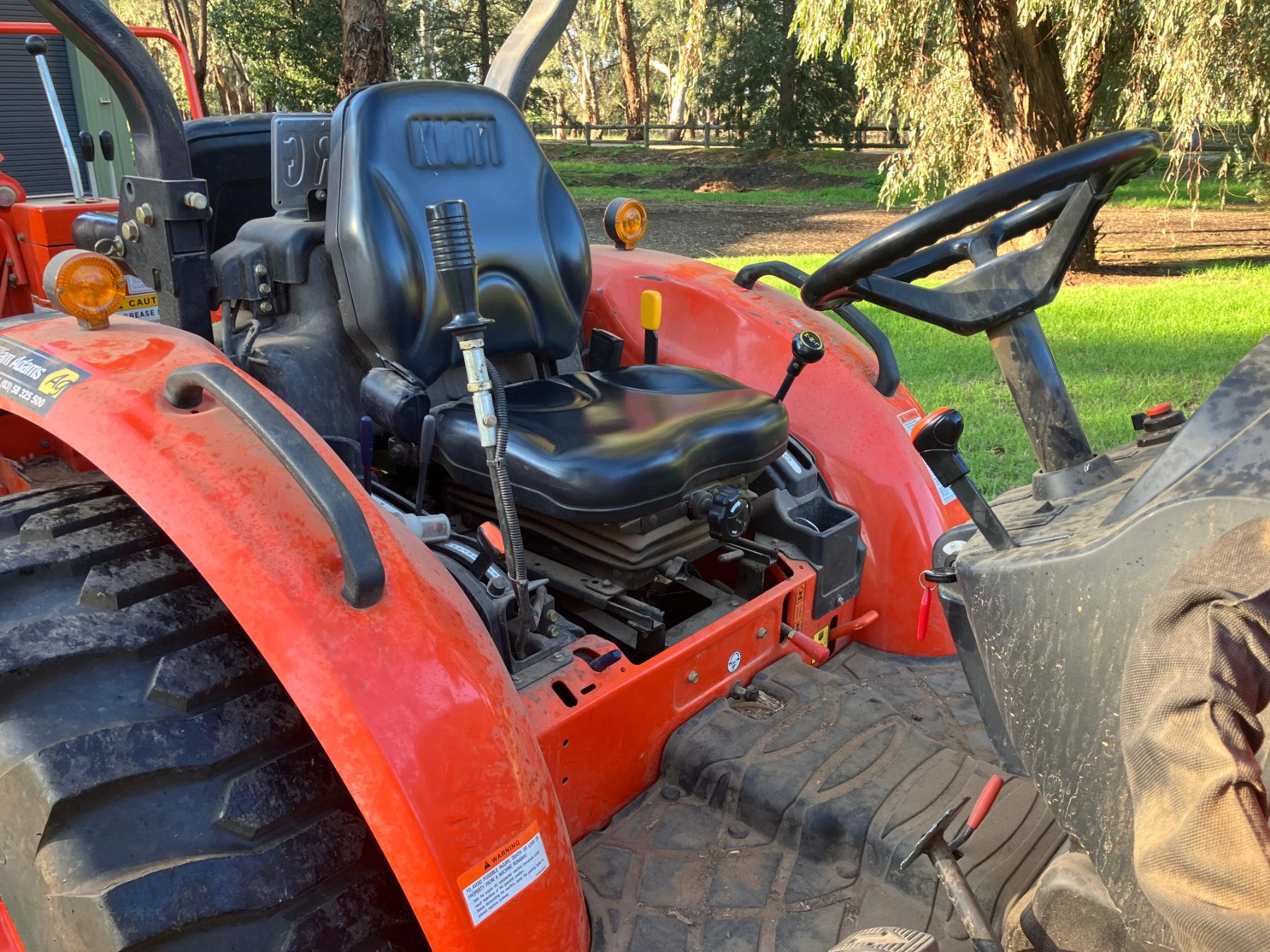 Kioti CK3710 Tractor with FEL and Backhoe - photo 4