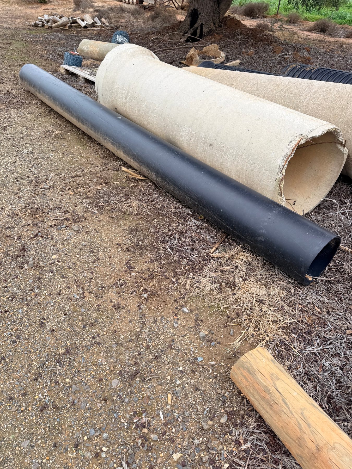 4.2m x 300mm black brute crossing pipe