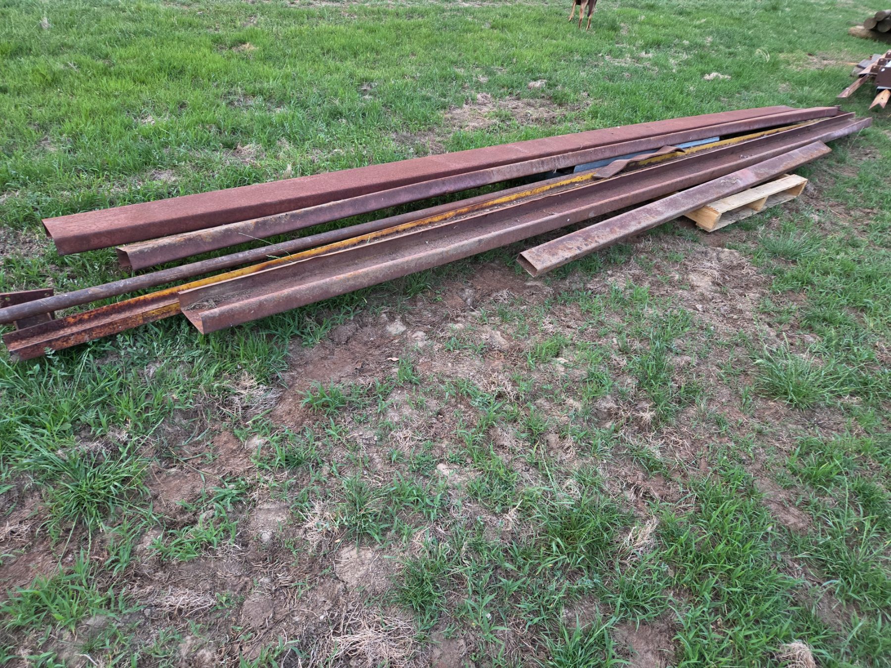 Used - 150mm C-Section Purlins & Sundry Steel - photo 2
