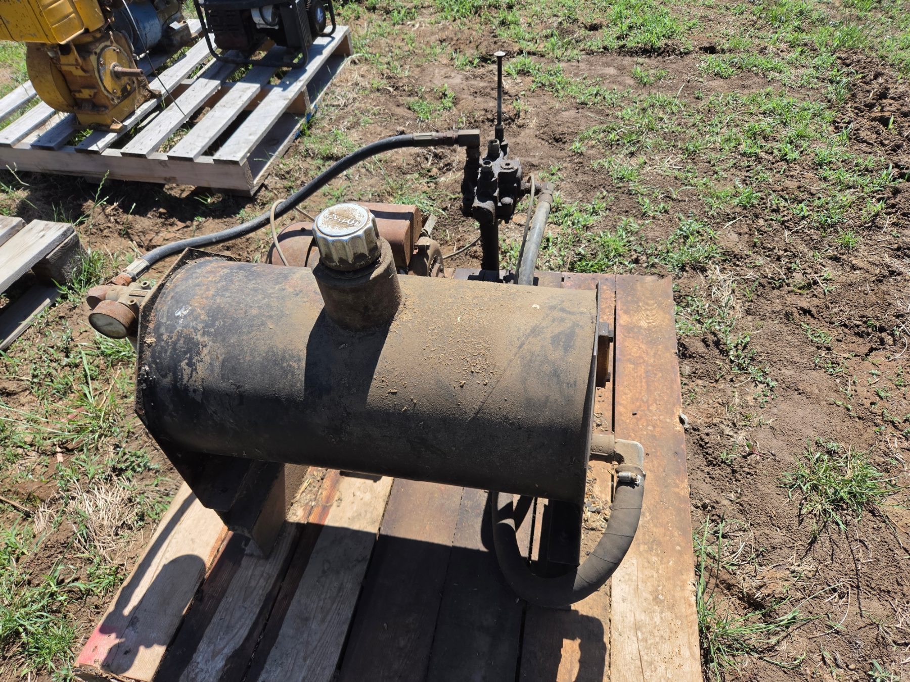 Used - Electric over Hydraulic Porta-Pac - photo 4