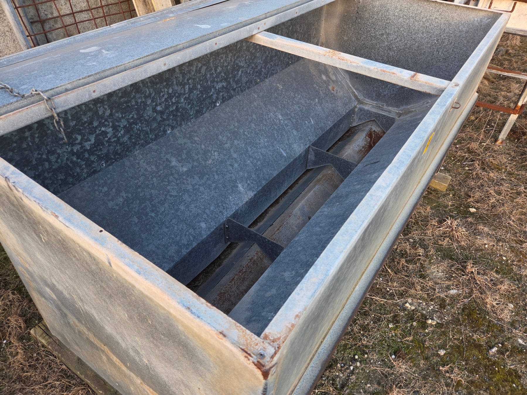 Denyer Sheep Grain Feed Bin - photo 3