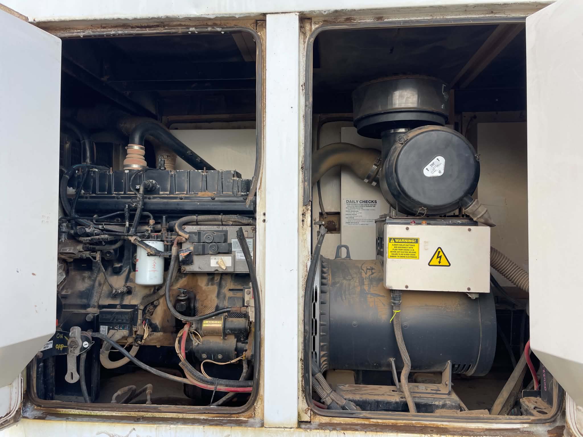 Used - GENERATOR 165 KVA -FG Wilson - photo 4