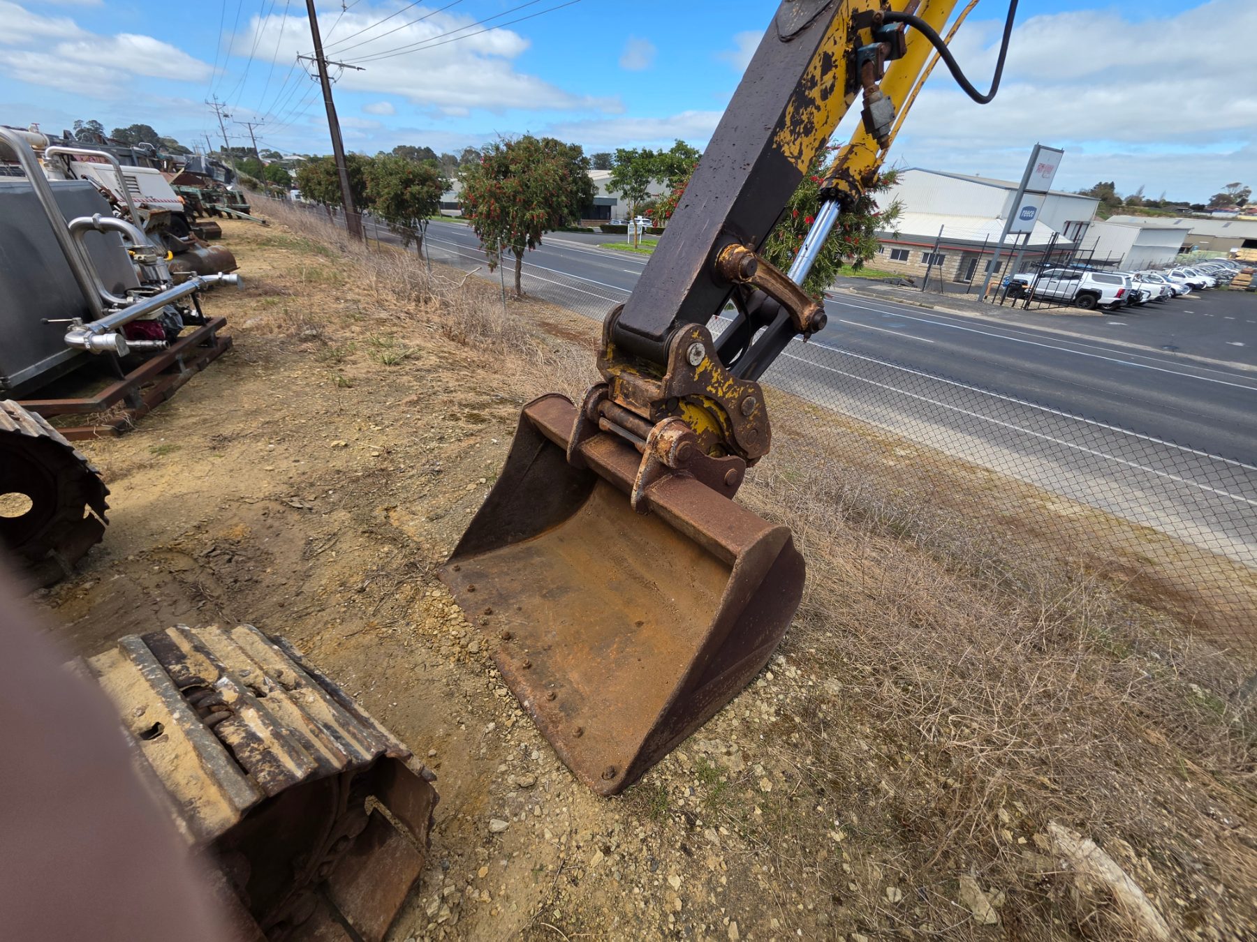 Komatsu PC-120 Excavator - photo 5