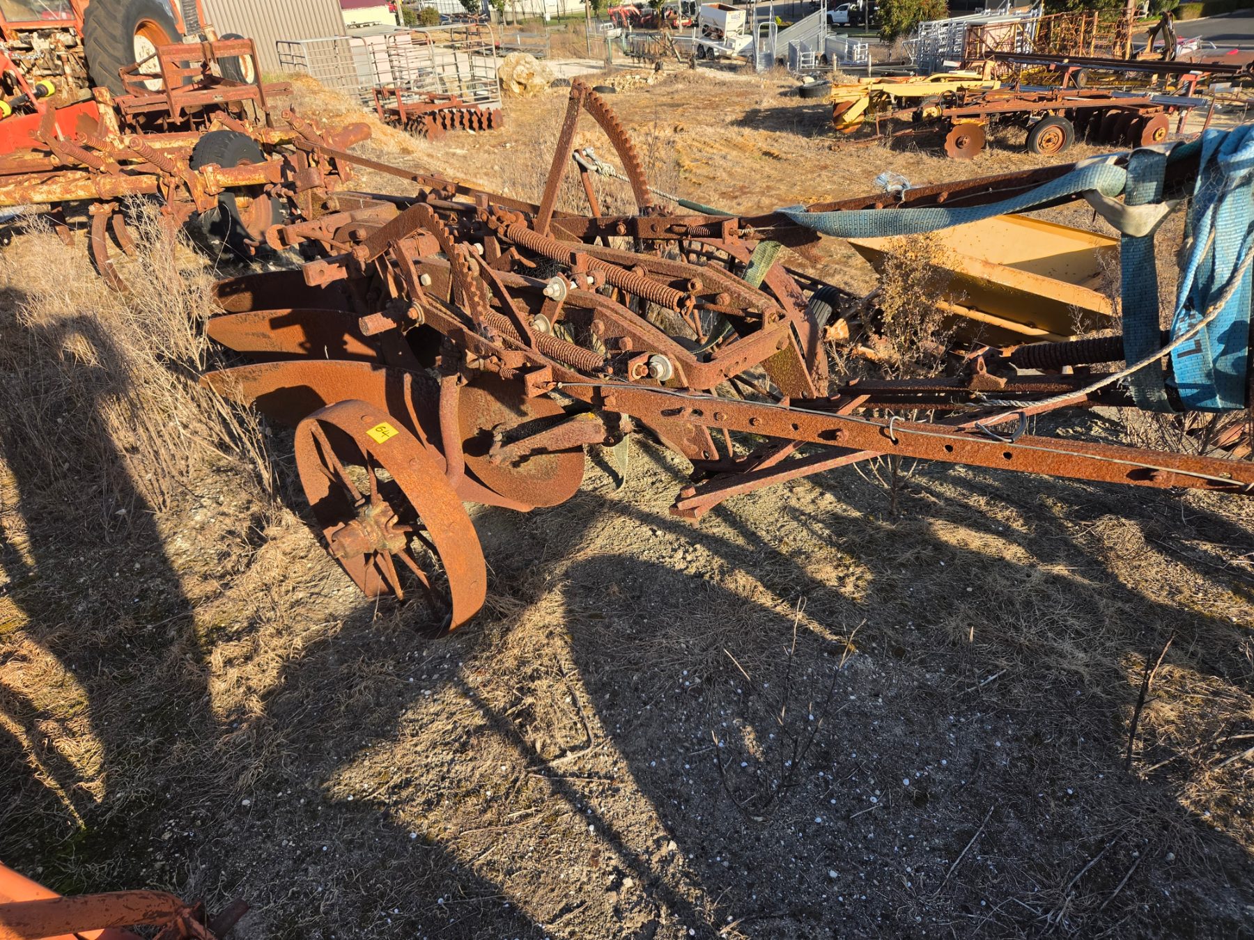 Garden Art 3 Furrow Plough - photo 2