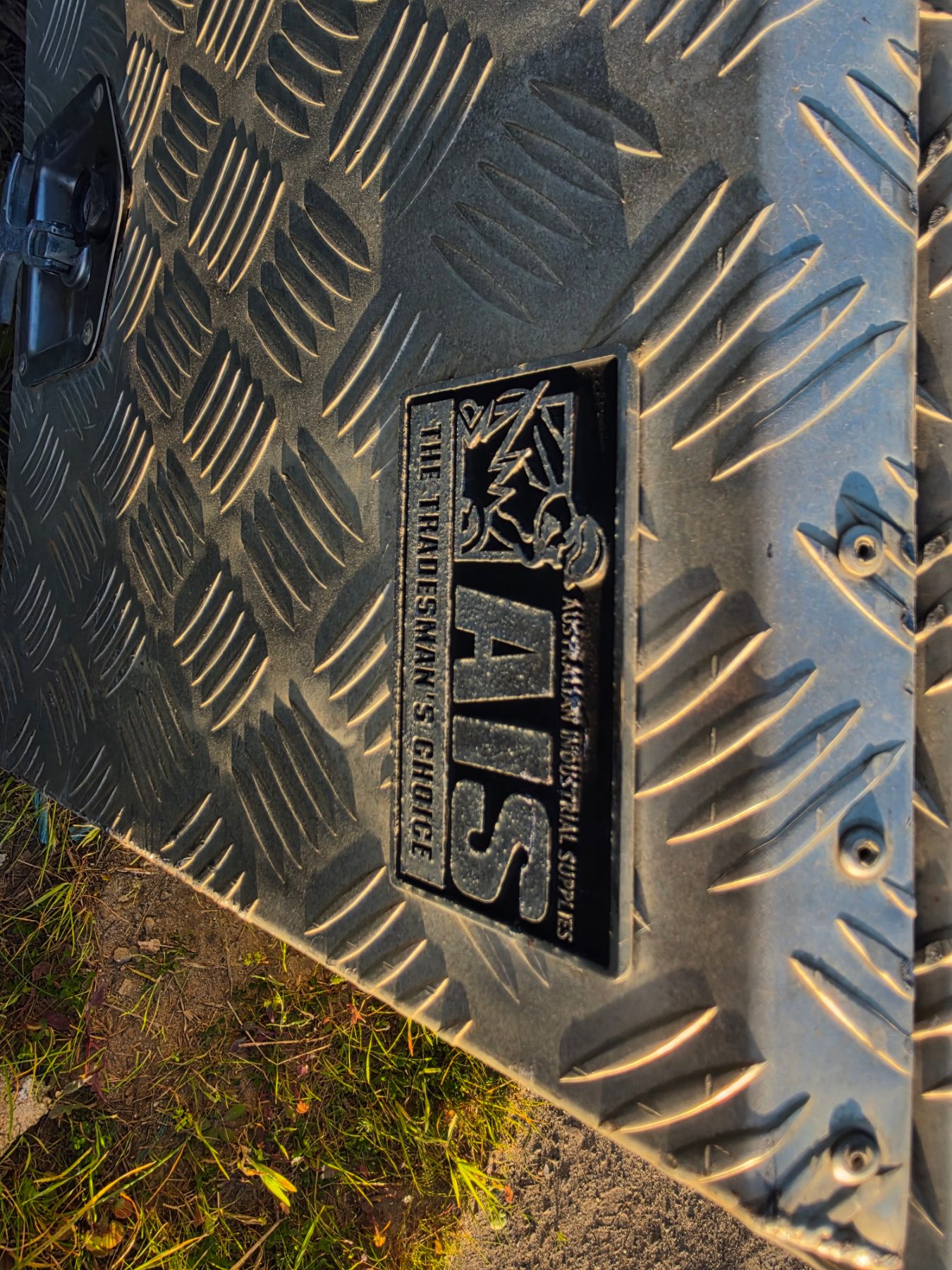 AIS Alloy Tool Box - photo 4