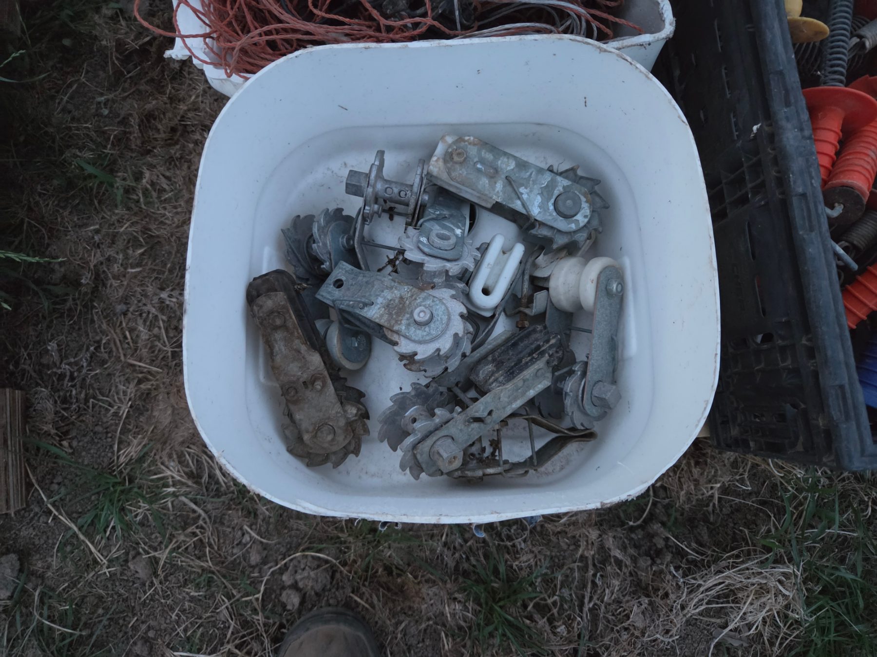 Used - Elec. Fence Insulated Wire Tensioners - photo 1