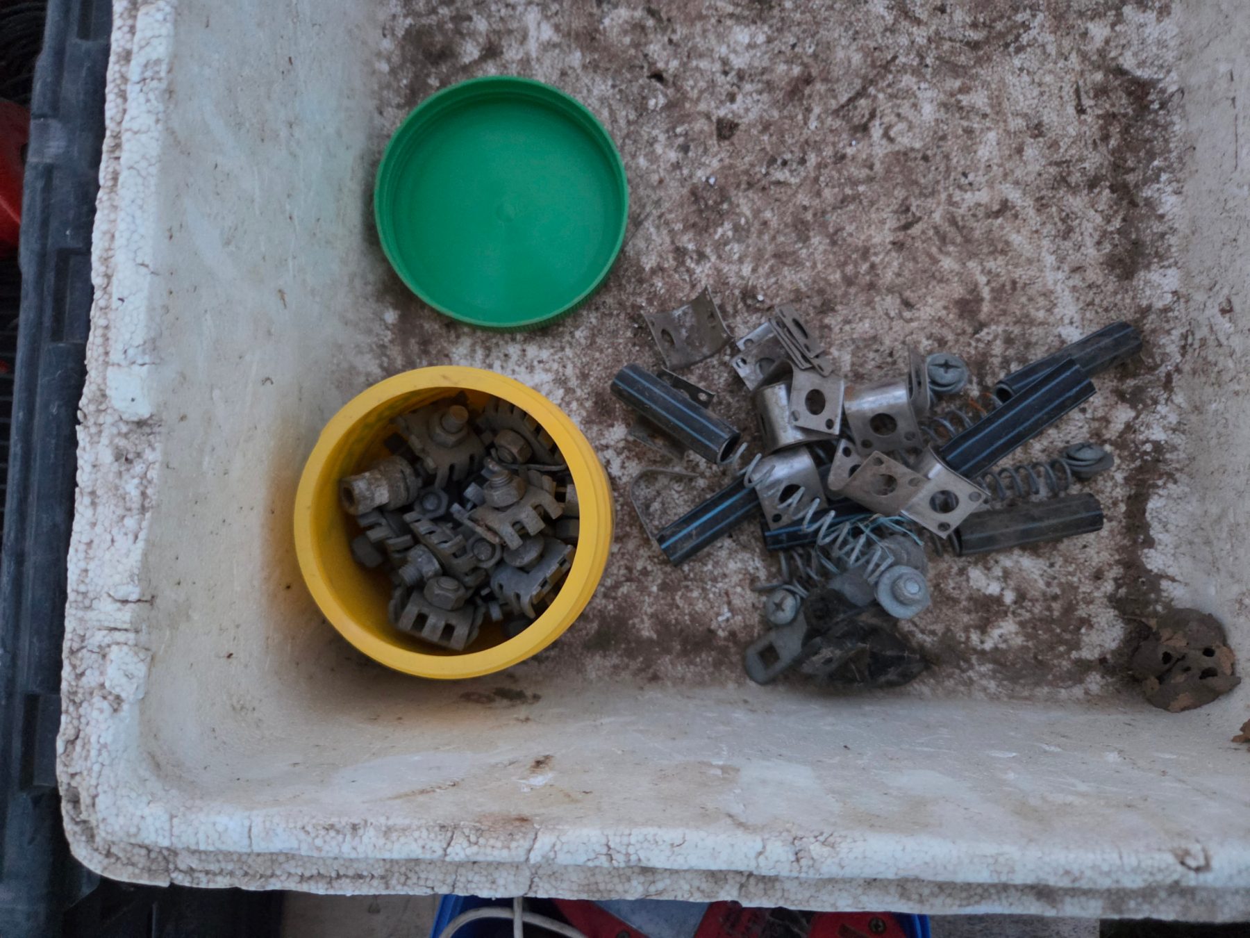 Used - Elec. Fence Wire Connectors - photo 2