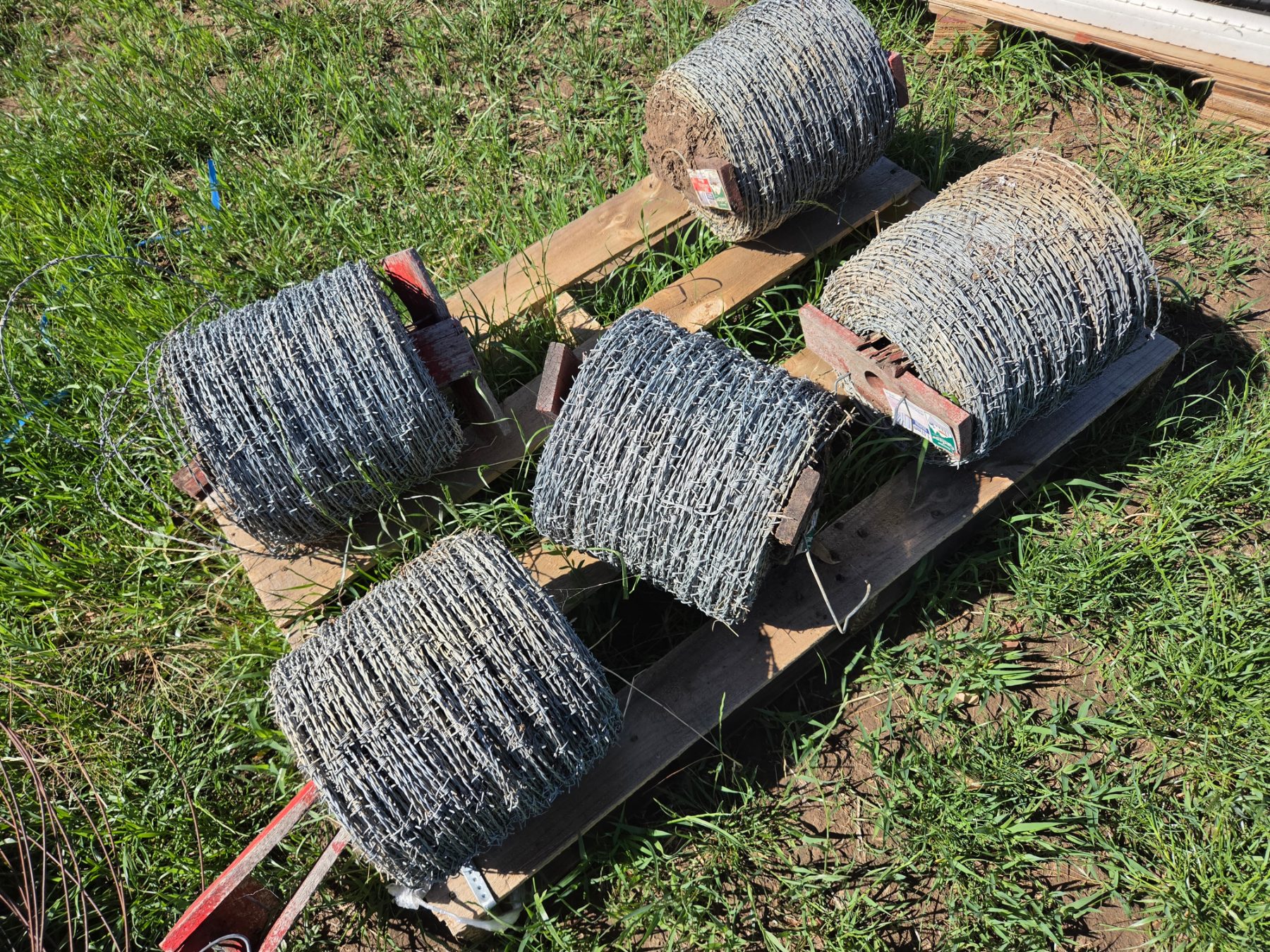 New - 5x Coils of Barb Wire (Un-used) - photo 1