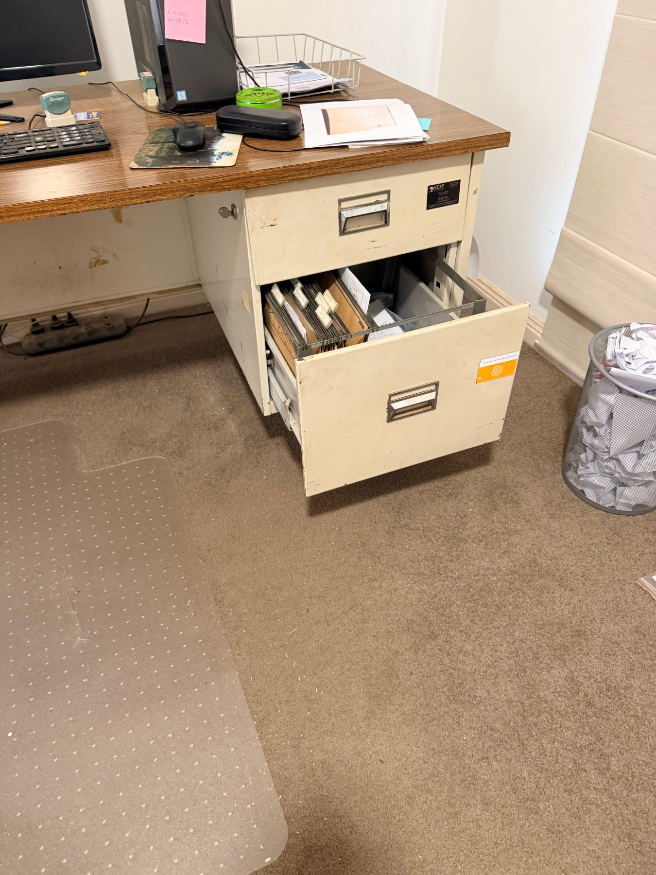 Steel frame office desk - photo 1