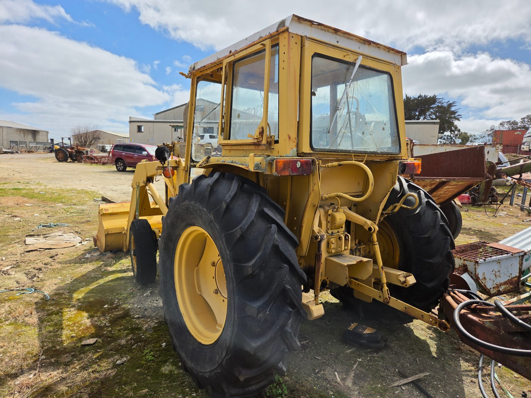 Renault Industrial Tractor Loader - photo 3