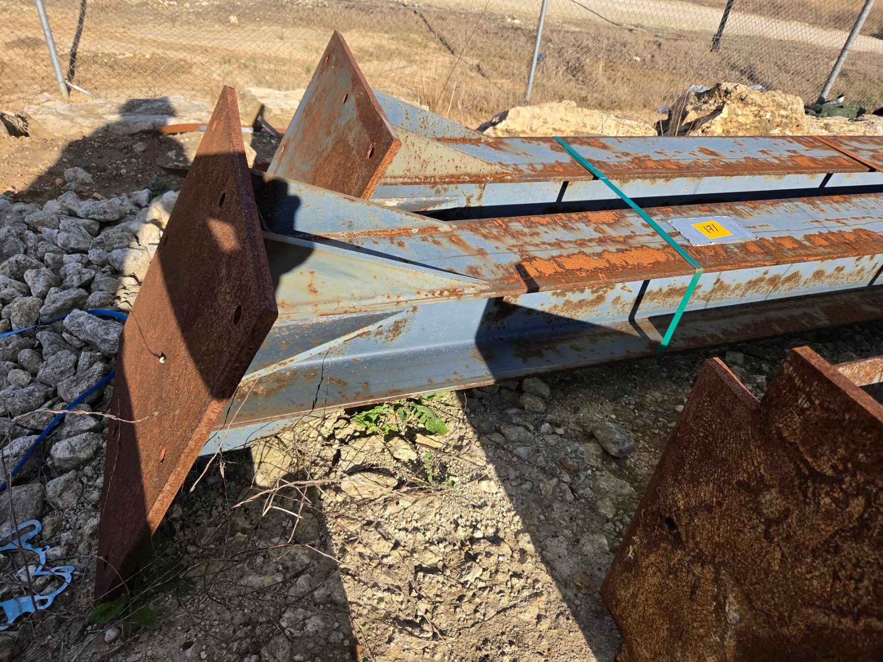 I-Beam Factory/Shed Supports 200x200 with base plate - photo 4