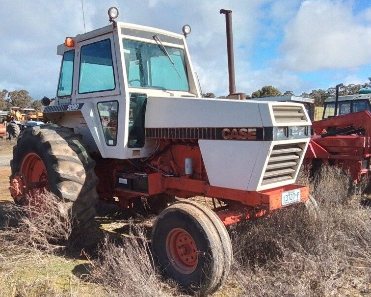 Case Agri-King 2090 Tractor - photo 4