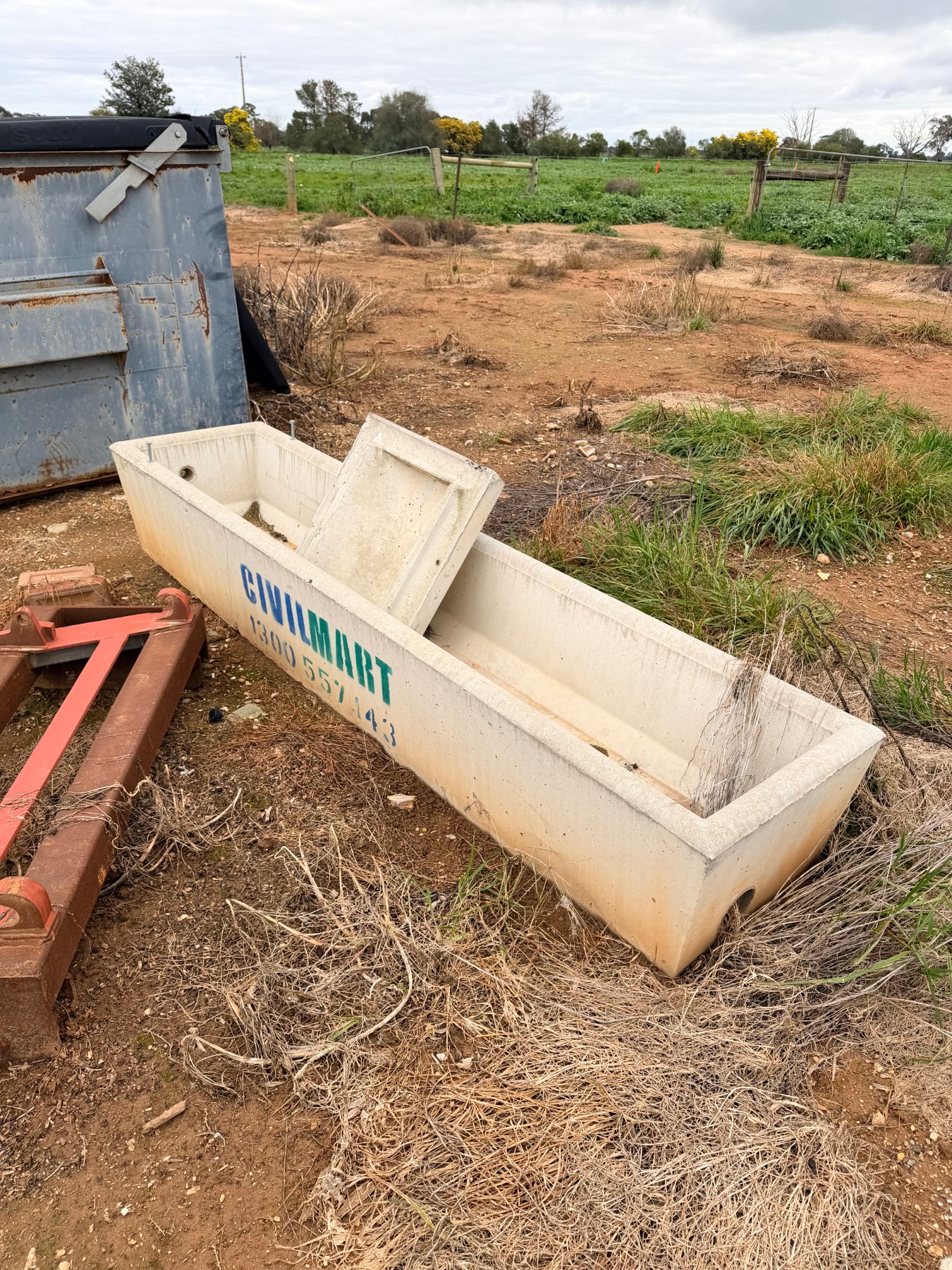 New Civilmart rectangular water trough - photo 2