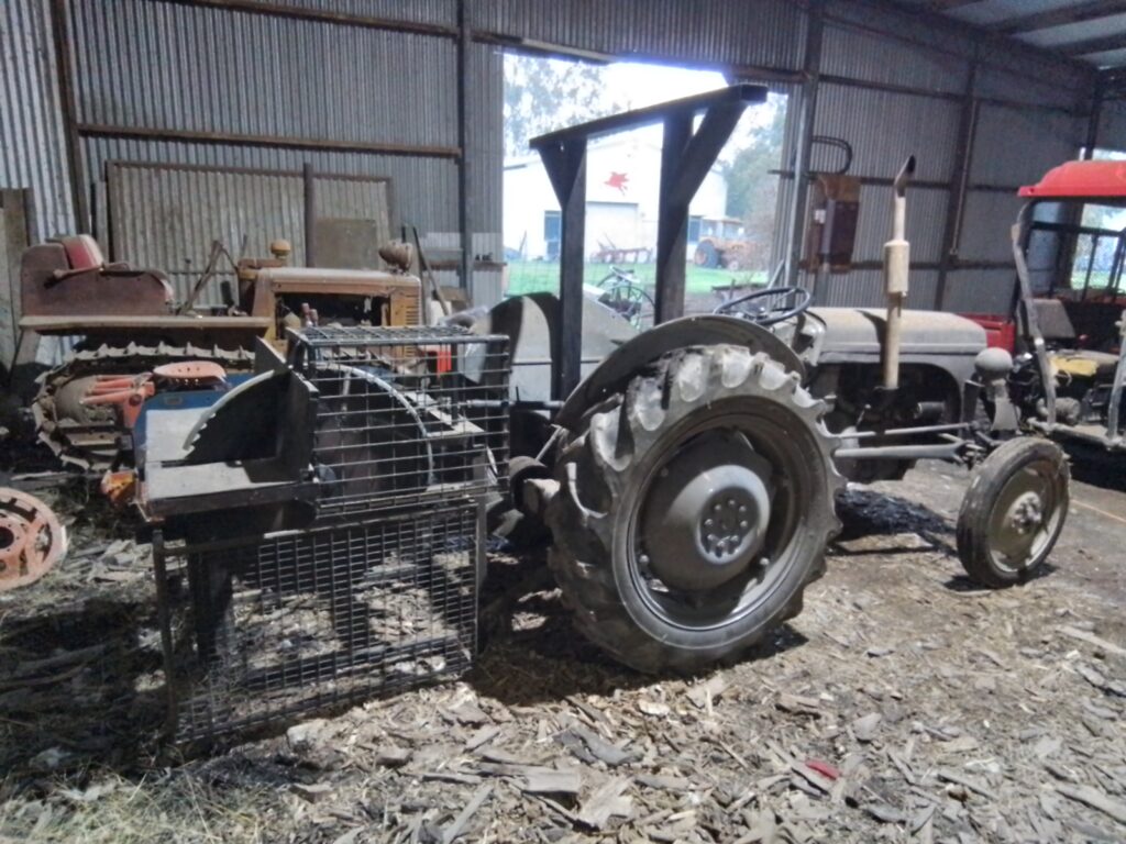 Massey TEA with 3PL Saw-Bench - photo 5