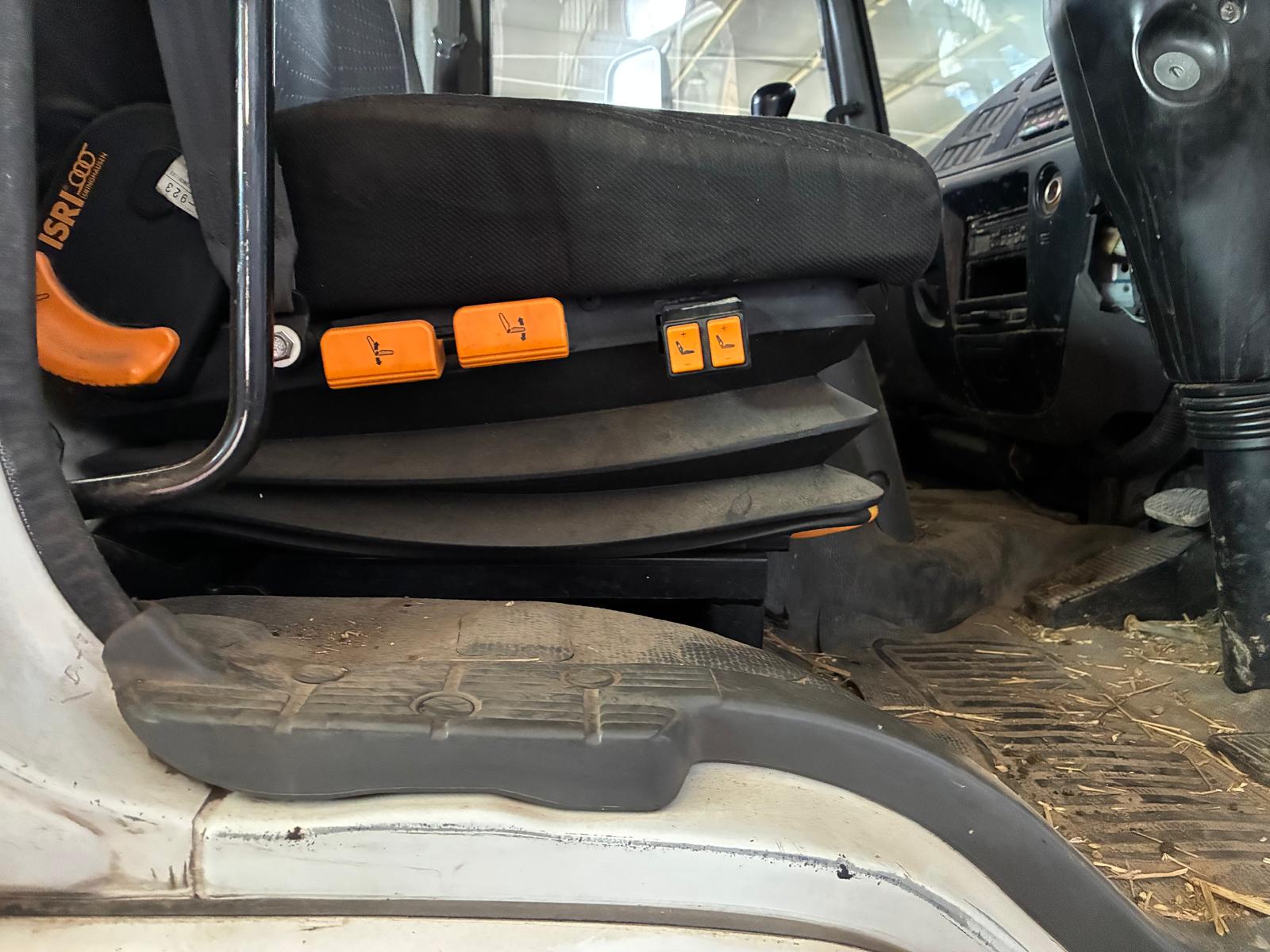 2006 Isuzu FTR-900 Long - photo 13